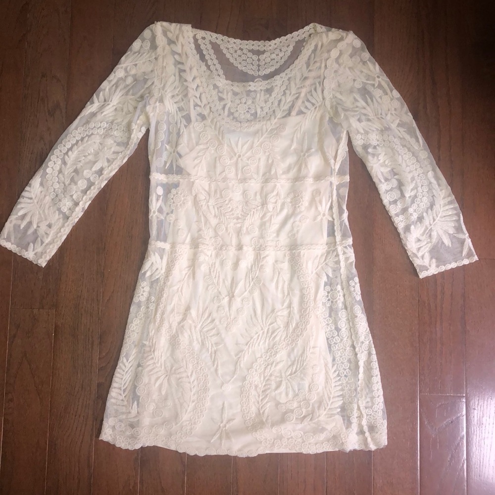 Lace express dress